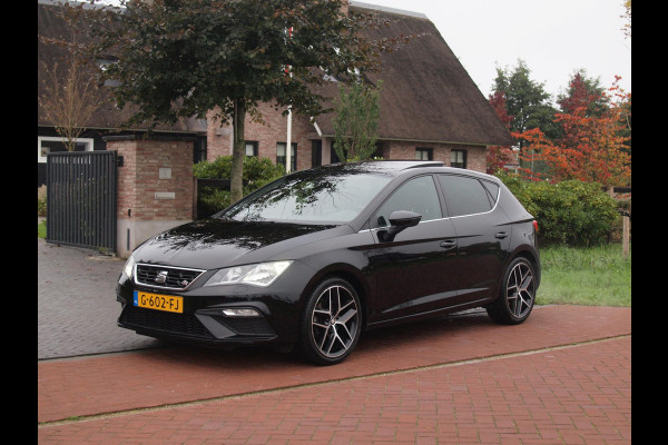Seat Leon 1.5 TSI FR Business Intense | Elektrisch glazen panorama-dak | Camera | Cruise Control | NL-Auto | Seat Leon 1.5 TSI FR Business Intense | Elektrisch glazen panorama-dak | Camera | Cruise Control | NL-Auto |