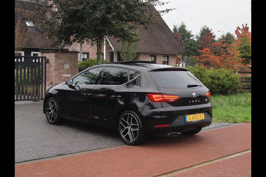 Seat Leon 1.5 TSI FR Business Intense | Elektrisch glazen panorama-dak | Camera | Cruise Control | NL-Auto | Seat Leon 1.5 TSI FR Business Intense | Elektrisch glazen panorama-dak | Camera | Cruise Control | NL-Auto |