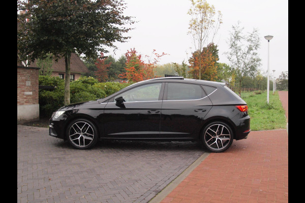 Seat Leon 1.5 TSI FR Business Intense | Elektrisch glazen panorama-dak | Camera | Cruise Control | NL-Auto | Seat Leon 1.5 TSI FR Business Intense | Elektrisch glazen panorama-dak | Camera | Cruise Control | NL-Auto |