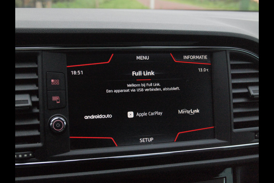 Seat Leon 1.5 TSI FR Business Intense | Elektrisch glazen panorama-dak | Camera | Cruise Control | NL-Auto | Seat Leon 1.5 TSI FR Business Intense | Elektrisch glazen panorama-dak | Camera | Cruise Control | NL-Auto |