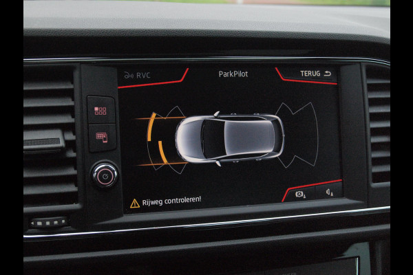 Seat Leon 1.5 TSI FR Business Intense | Elektrisch glazen panorama-dak | Camera | Cruise Control | NL-Auto | Seat Leon 1.5 TSI FR Business Intense | Elektrisch glazen panorama-dak | Camera | Cruise Control | NL-Auto |
