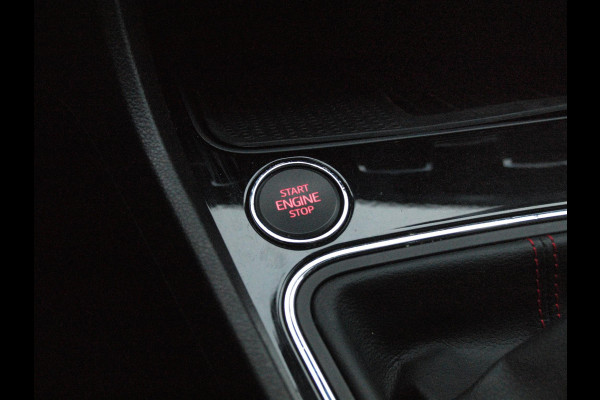 Seat Leon 1.5 TSI FR Business Intense | Elektrisch glazen panorama-dak | Camera | Cruise Control | NL-Auto | Seat Leon 1.5 TSI FR Business Intense | Elektrisch glazen panorama-dak | Camera | Cruise Control | NL-Auto |