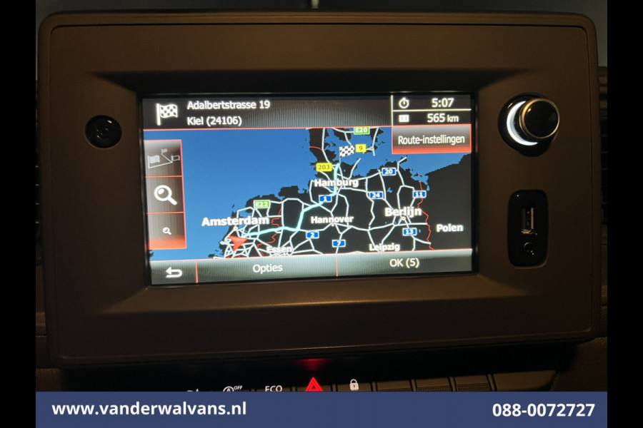 Opel Movano 2.3 CDTI 146pk Bakwagen Laadklep Euro6 Airco | Camera | Navigatie | LED | Cruisecontrol Bijrijdersbank Opel Movano 2.3 CDTI 146pk Bakwagen Laadklep Euro6 Airco | Camera | Navigatie | LED | Cruisecontrol Bijrijdersbank