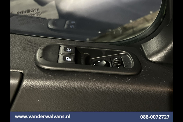 Opel Movano 2.3 CDTI 146pk Bakwagen Laadklep Euro6 Airco | Camera | Navigatie | LED | Cruisecontrol Bijrijdersbank Opel Movano 2.3 CDTI 146pk Bakwagen Laadklep Euro6 Airco | Camera | Navigatie | LED | Cruisecontrol Bijrijdersbank