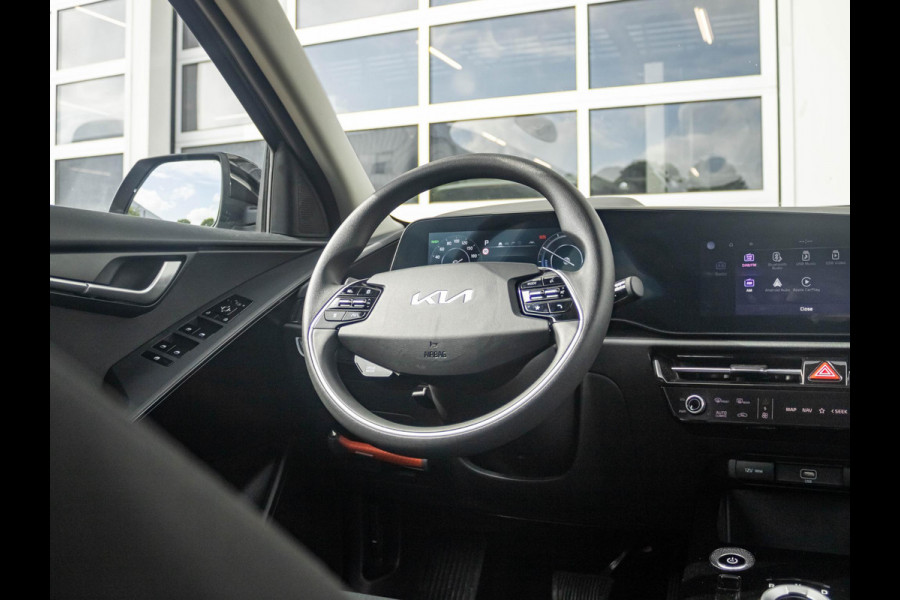 Kia Niro EV Light Edition 64.8 kWh | Navigatie | Achteruitrijcamera | Airco | Cruise control Adaptieve |