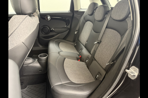 MINI Mini 1.5T 136PK Cooper Chili Navi Park-Assist Pdc-a+v WiFi-vb. Connected-Navi 1/2 Leer -Sport stoelen+Verwarmd Cruise Control LED-v+a Stoelverwarming  17"Lmv DAB Chroomline MINI Mini 1.5T 136PK Cooper Chili Navi Park-Assist Pdc-a+v WiFi-vb. Connected-Navi 1/2 Leer -Sport stoelen+Verwarmd Cruise Control LED-v+a Stoelverwarming  17"Lmv DAB Chroomline