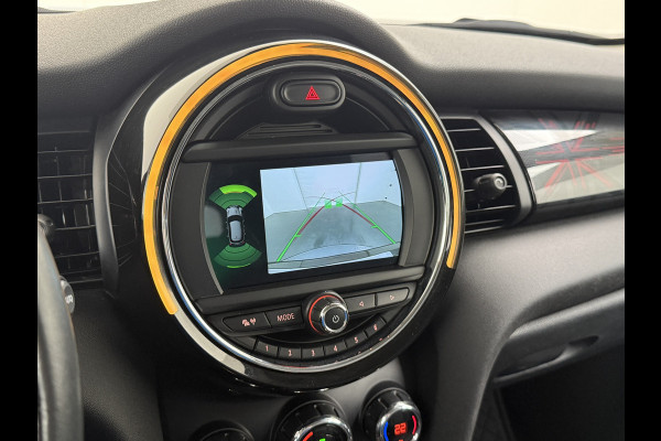 MINI Mini 1.5T 136PK Cooper Chili Navi Park-Assist Pdc-a+v WiFi-vb. Connected-Navi 1/2 Leer -Sport stoelen+Verwarmd Cruise Control LED-v+a Stoelverwarming  17"Lmv DAB Chroomline MINI Mini 1.5T 136PK Cooper Chili Navi Park-Assist Pdc-a+v WiFi-vb. Connected-Navi 1/2 Leer -Sport stoelen+Verwarmd Cruise Control LED-v+a Stoelverwarming  17"Lmv DAB Chroomline