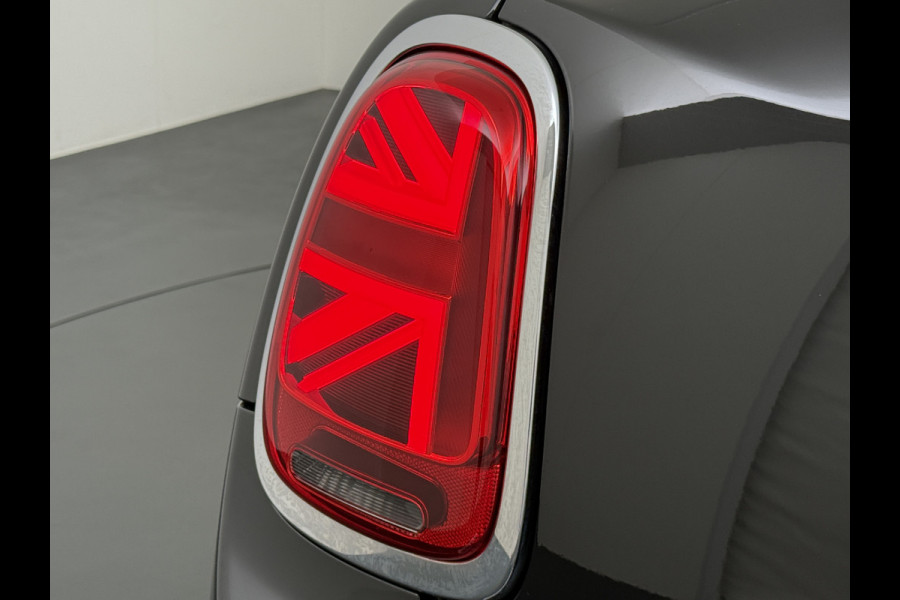 MINI Mini 1.5T 136PK Cooper Chili Navi Park-Assist Pdc-a+v WiFi-vb. Connected-Navi 1/2 Leer -Sport stoelen+Verwarmd Cruise Control LED-v+a Stoelverwarming  17"Lmv DAB Chroomline MINI Mini 1.5T 136PK Cooper Chili Navi Park-Assist Pdc-a+v WiFi-vb. Connected-Navi 1/2 Leer -Sport stoelen+Verwarmd Cruise Control LED-v+a Stoelverwarming  17"Lmv DAB Chroomline