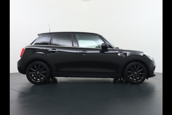 MINI Mini 1.5T 136PK Cooper Chili Navi Park-Assist Pdc-a+v WiFi-vb. Connected-Navi 1/2 Leer -Sport stoelen+Verwarmd Cruise Control LED-v+a Stoelverwarming  17"Lmv DAB Chroomline MINI Mini 1.5T 136PK Cooper Chili Navi Park-Assist Pdc-a+v WiFi-vb. Connected-Navi 1/2 Leer -Sport stoelen+Verwarmd Cruise Control LED-v+a Stoelverwarming  17"Lmv DAB Chroomline