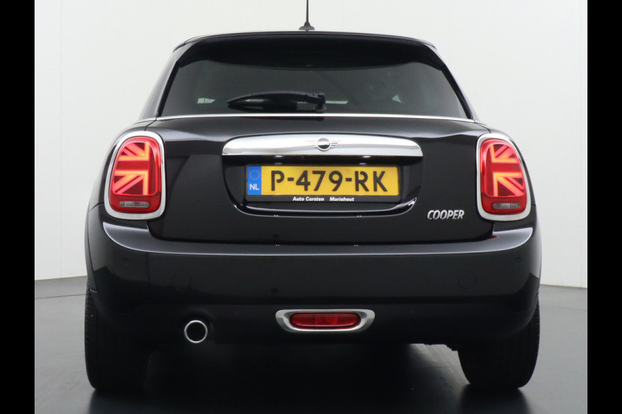 MINI Mini 1.5T 136PK Cooper Chili Navi Park-Assist Pdc-a+v WiFi-vb. Connected-Navi 1/2 Leer -Sport stoelen+Verwarmd Cruise Control LED-v+a Stoelverwarming  17"Lmv DAB Chroomline MINI Mini 1.5T 136PK Cooper Chili Navi Park-Assist Pdc-a+v WiFi-vb. Connected-Navi 1/2 Leer -Sport stoelen+Verwarmd Cruise Control LED-v+a Stoelverwarming  17"Lmv DAB Chroomline