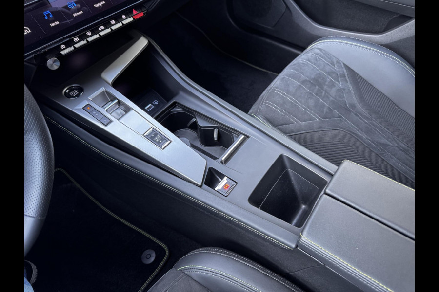 Peugeot 308 SW 1.6 Plug-in Hybrid 225 GT | Trekhaak | Aviloo 98%! | Peugeot 308 SW 1.6 Plug-in Hybrid 225 GT | Trekhaak | Aviloo 98%! |