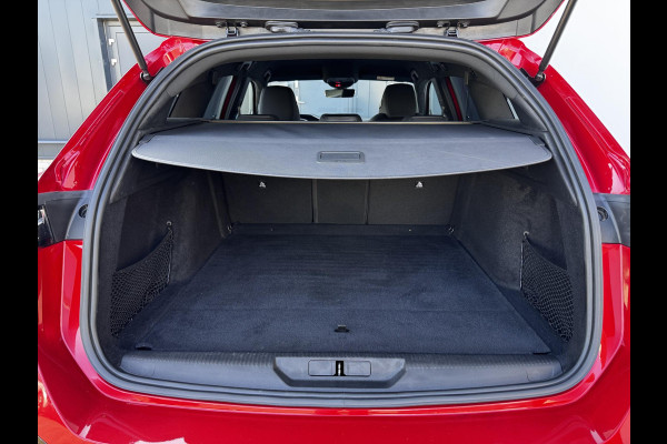 Peugeot 308 SW 1.6 Plug-in Hybrid 225 GT | Trekhaak | Aviloo 98%! | Peugeot 308 SW 1.6 Plug-in Hybrid 225 GT | Trekhaak | Aviloo 98%! |