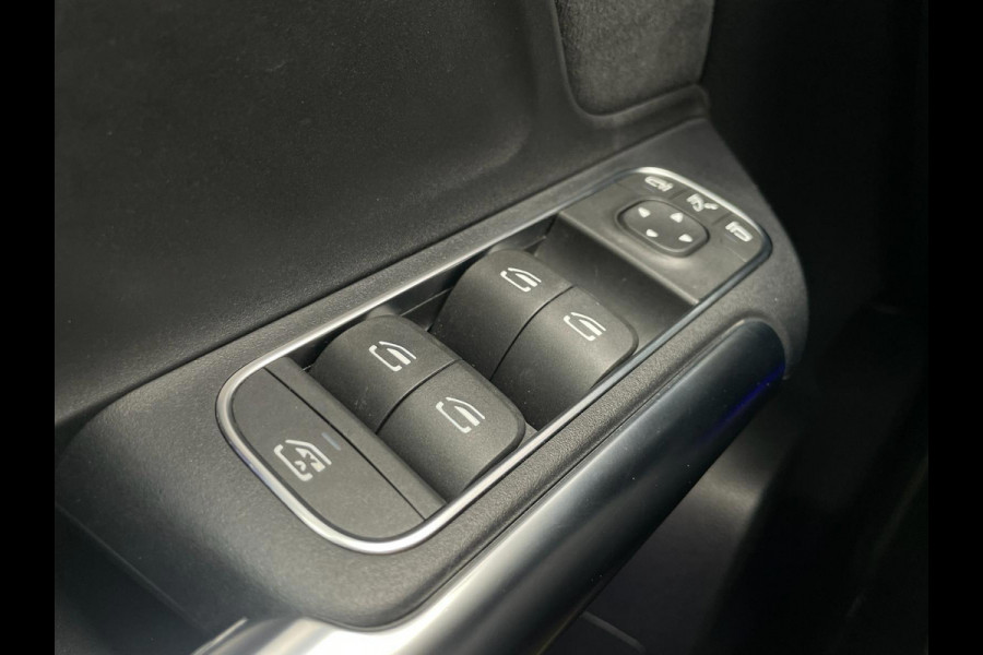 Mercedes-Benz GLA 250 e Hybride AMG Night Pakket Panorama Ambient Light Mercedes-Benz GLA 250 e Hybride AMG Night Pakket Panorama Ambient Light