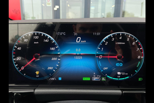 Mercedes-Benz GLA 250 e Hybride AMG Night Pakket Panorama Ambient Light Mercedes-Benz GLA 250 e Hybride AMG Night Pakket Panorama Ambient Light