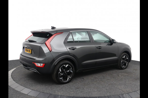 Kia Niro EV Light Edition 64.8 kWh - Navigatie - Climate Control - Apple Carplay/Android Auto - Fabrieksgarantie tot 05-2031 Kia Niro EV Light Edition 64.8 kWh - Navigatie - Climate Control - Apple Carplay/Android Auto - Fabrieksgarantie tot 05-2031