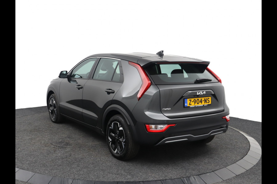 Kia Niro EV Light Edition 64.8 kWh - Navigatie - Climate Control - Apple Carplay/Android Auto - Fabrieksgarantie tot 05-2031 Kia Niro EV Light Edition 64.8 kWh - Navigatie - Climate Control - Apple Carplay/Android Auto - Fabrieksgarantie tot 05-2031