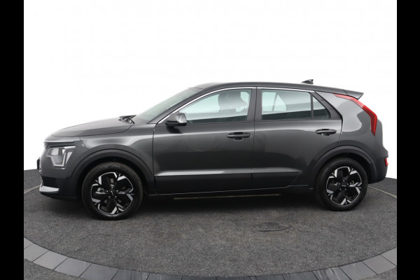Kia Niro EV Light Edition 64.8 kWh - Navigatie - Climate Control - Apple Carplay/Android Auto - Fabrieksgarantie tot 05-2031 Kia Niro EV Light Edition 64.8 kWh - Navigatie - Climate Control - Apple Carplay/Android Auto - Fabrieksgarantie tot 05-2031
