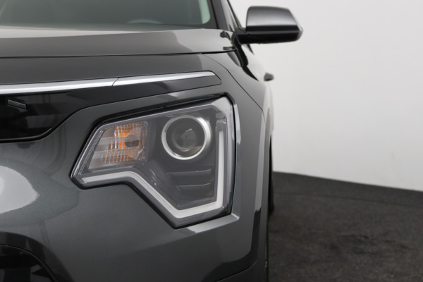 Kia Niro EV Light Edition 64.8 kWh - Navigatie - Climate Control - Apple Carplay/Android Auto - Fabrieksgarantie tot 05-2031 Kia Niro EV Light Edition 64.8 kWh - Navigatie - Climate Control - Apple Carplay/Android Auto - Fabrieksgarantie tot 05-2031