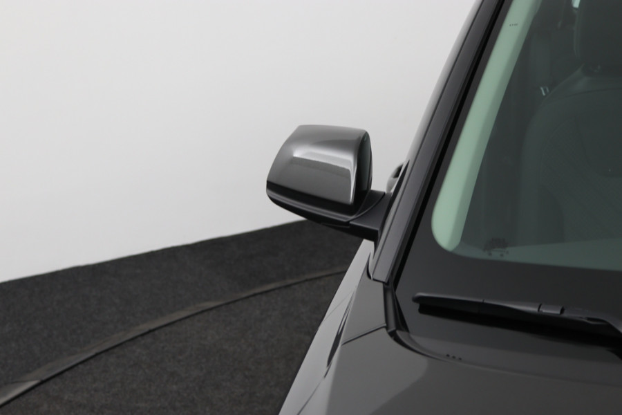 Kia Niro EV Light Edition 64.8 kWh - Navigatie - Climate Control - Apple Carplay/Android Auto - Fabrieksgarantie tot 05-2031 Kia Niro EV Light Edition 64.8 kWh - Navigatie - Climate Control - Apple Carplay/Android Auto - Fabrieksgarantie tot 05-2031