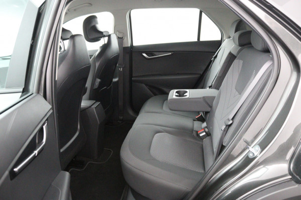 Kia Niro EV Light Edition 64.8 kWh - Navigatie - Climate Control - Apple Carplay/Android Auto - Fabrieksgarantie tot 05-2031 Kia Niro EV Light Edition 64.8 kWh - Navigatie - Climate Control - Apple Carplay/Android Auto - Fabrieksgarantie tot 05-2031