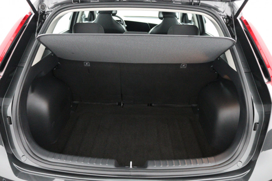 Kia Niro EV Light Edition 64.8 kWh - Navigatie - Climate Control - Apple Carplay/Android Auto - Fabrieksgarantie tot 05-2031 Kia Niro EV Light Edition 64.8 kWh - Navigatie - Climate Control - Apple Carplay/Android Auto - Fabrieksgarantie tot 05-2031