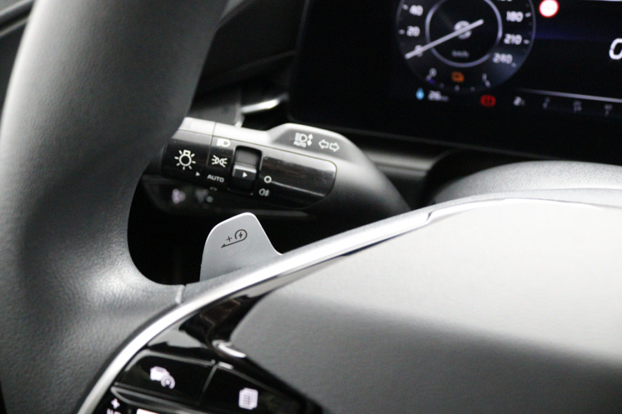 Kia Niro EV Light Edition 64.8 kWh - Navigatie - Climate Control - Apple Carplay/Android Auto - Fabrieksgarantie tot 05-2031 Kia Niro EV Light Edition 64.8 kWh - Navigatie - Climate Control - Apple Carplay/Android Auto - Fabrieksgarantie tot 05-2031