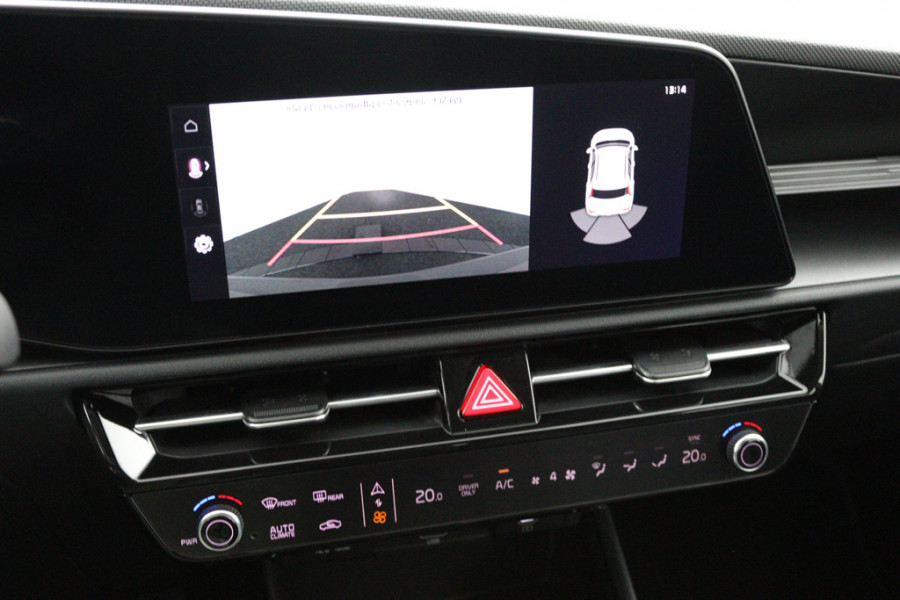 Kia Niro EV Light Edition 64.8 kWh - Navigatie - Climate Control - Apple Carplay/Android Auto - Fabrieksgarantie tot 05-2031 Kia Niro EV Light Edition 64.8 kWh - Navigatie - Climate Control - Apple Carplay/Android Auto - Fabrieksgarantie tot 05-2031