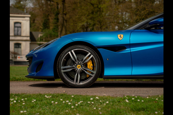 Ferrari Portofino | Atelier Car | Blu Corsa | Daytona Seats | Carbon Driver Zone Ferrari Portofino | Atelier Car | Blu Corsa | Daytona Seats | Carbon Driver Zone