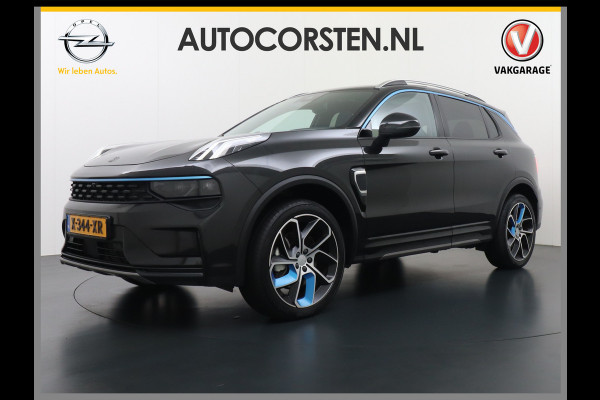 Lynk & Co 01 AUT-7 261pk PHEV Zwarte-Hemel Pano-Schuifdak Lmv 20" 360°Camera Apple Carplay Android Auto Adap.Cruise Navi Pdc Ecc Keyless Led  Elek.Memory.Stoel File assistent Dodehoek detector Elektrisch bedienbare achterklep Rijstrooksensor Wifi Verkeersbord detectie 425Nm koppel 3,7kw laadvermogen 1.800KG-Trekvermogen! €44.880 Nieuwprijs 1e Eigenaar Origineel NLse auto!