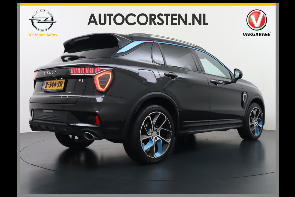 Lynk & Co 01 AUT-7 261pk PHEV Zwarte-Hemel Pano-Schuifdak Lmv 20" 360°Camera Apple Carplay Android Auto Adap.Cruise Navi Pdc Ecc Keyless Led  Elek.Memory.Stoel File assistent Dodehoek detector Elektrisch bedienbare achterklep Rijstrooksensor Wifi Verkeersbord detectie 425Nm koppel 3,7kw laadvermogen 1.800KG-Trekvermogen! €44.880 Nieuwprijs 1e Eigenaar Origineel NLse auto!