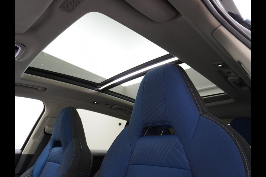 Lynk & Co 01 1.5 PHEV AUT-7 261pk Pano-Schuifdak Lmv 20" 360°Camera Apple Carplay Android Auto Adap.Cruise Navi Pdc Ecc Keyless Led Plug-In H Elek.Memory.Stoel File assistent Dodehoek detector Elektrisch bedienbare achterklep Rijstrooksensor Wifi Verkeersbord detectie 425Nm koppel 3,7kw laadvermogen €44.882 Nieuwprijs 1e Eigenaar Origineel NLse auto! Lynk & Co 01 1.5 PHEV AUT-7 261pk Pano-Schuifdak Lmv 20" 360°Camera Apple Carplay Android Auto Adap.Cruise Navi Pdc Ecc Keyless Led Plug-In H Elek.Memory.Stoel File assistent Dodehoek detector Elektrisch bedienbare achterklep Rijstrooksensor Wifi Verkeersbord detectie 425Nm koppel 3,7kw laadvermogen €44.882 Nieuwprijs 1e Eigenaar Origineel NLse auto!