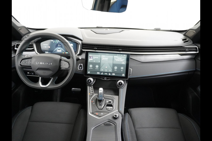 Lynk & Co 01 1.5 PHEV AUT-7 261pk Zwarte hemelbekleding Pano-Schuifdak Lmv 20" 360°Camera Apple Carplay Android Auto Adap.Cruise Navi Pdc Ecc Elek.Memory.Stoel File assistent Dodehoek detector Elektrisch bedienbare achterklep Rijstrooksensor Wifi Verkeersbord detectie 425Nm koppel 3,7kw laadvermogen €44.882 Nieuwprijs 1e Eigenaar Origineel NLse auto! Lynk & Co 01 1.5 PHEV AUT-7 261pk Zwarte hemelbekleding Pano-Schuifdak Lmv 20" 360°Camera Apple Carplay Android Auto Adap.Cruise Navi Pdc Ecc Elek.Memory.Stoel File assistent Dodehoek detector Elektrisch bedienbare achterklep Rijstrooksensor Wifi Verkeersbord detectie 425Nm koppel 3,7kw laadvermogen €44.882 Nieuwprijs 1e Eigenaar Origineel NLse auto!