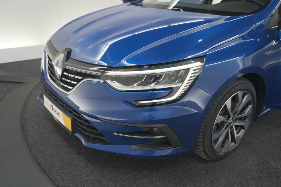 Renault MEGANE Estate TCe 140 EDC Techno | Trekhaak | Camera | Navigatie | 9.3 Inch Groot Scherm Renault MEGANE Estate TCe 140 EDC Techno | Trekhaak | Camera | Navigatie | 9.3 Inch Groot Scherm