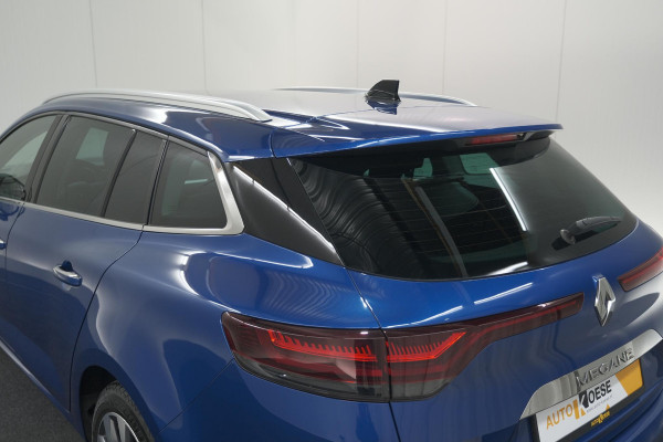 Renault MEGANE Estate TCe 140 EDC Techno | Trekhaak | Camera | Navigatie | 9.3 Inch Groot Scherm Renault MEGANE Estate TCe 140 EDC Techno | Trekhaak | Camera | Navigatie | 9.3 Inch Groot Scherm