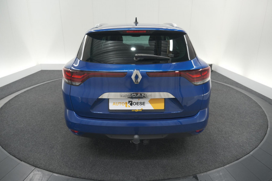 Renault MEGANE Estate TCe 140 EDC Techno | Trekhaak | Camera | Navigatie | 9.3 Inch Groot Scherm Renault MEGANE Estate TCe 140 EDC Techno | Trekhaak | Camera | Navigatie | 9.3 Inch Groot Scherm