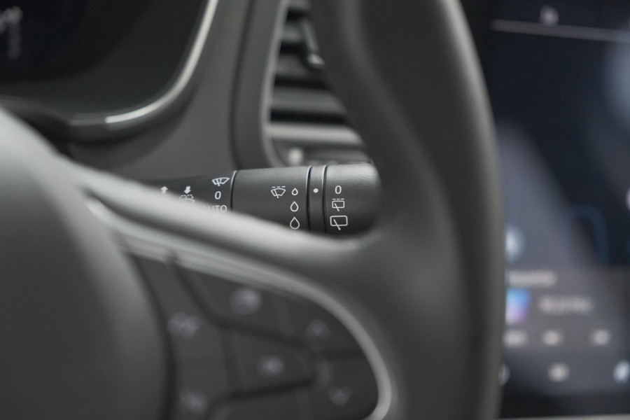 Renault MEGANE Estate TCe 140 EDC Techno | Trekhaak | Camera | Navigatie | 9.3 Inch Groot Scherm Renault MEGANE Estate TCe 140 EDC Techno | Trekhaak | Camera | Navigatie | 9.3 Inch Groot Scherm