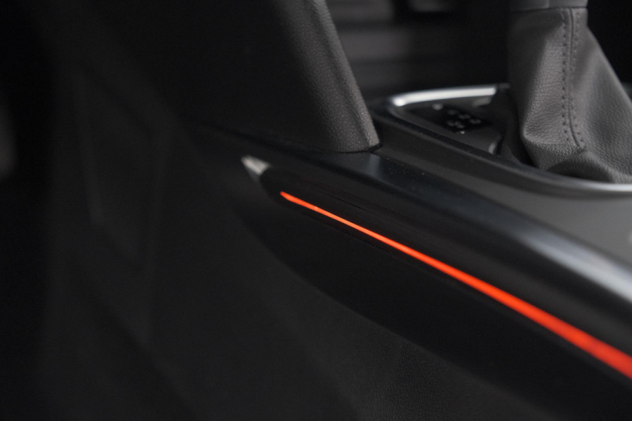 Renault MEGANE Estate TCe 140 EDC Techno | Trekhaak | Camera | Navigatie | 9.3 Inch Groot Scherm Renault MEGANE Estate TCe 140 EDC Techno | Trekhaak | Camera | Navigatie | 9.3 Inch Groot Scherm