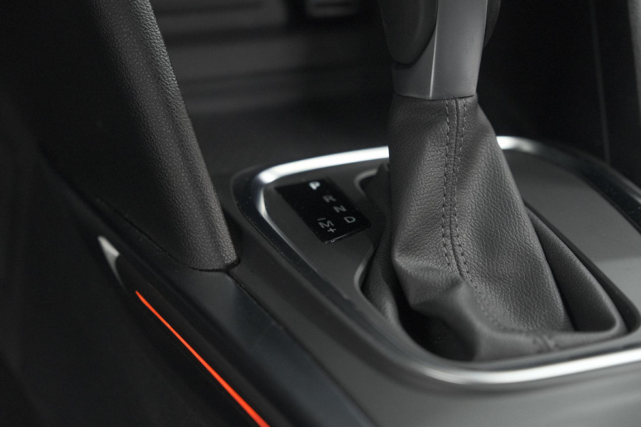 Renault MEGANE Estate TCe 140 EDC Techno | Trekhaak | Camera | Navigatie | 9.3 Inch Groot Scherm Renault MEGANE Estate TCe 140 EDC Techno | Trekhaak | Camera | Navigatie | 9.3 Inch Groot Scherm