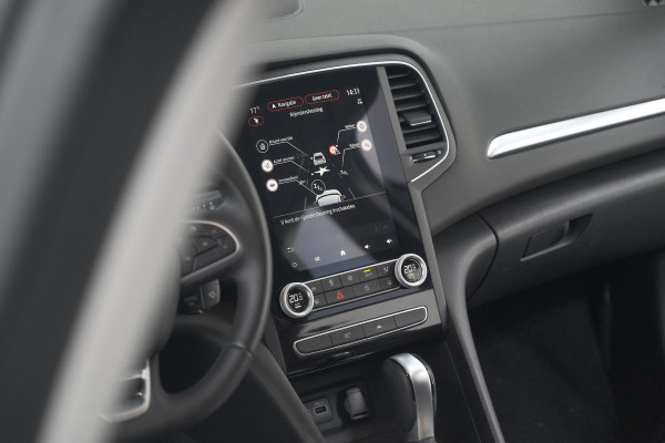 Renault MEGANE Estate TCe 140 EDC Techno | Trekhaak | Camera | Navigatie | 9.3 Inch Groot Scherm Renault MEGANE Estate TCe 140 EDC Techno | Trekhaak | Camera | Navigatie | 9.3 Inch Groot Scherm
