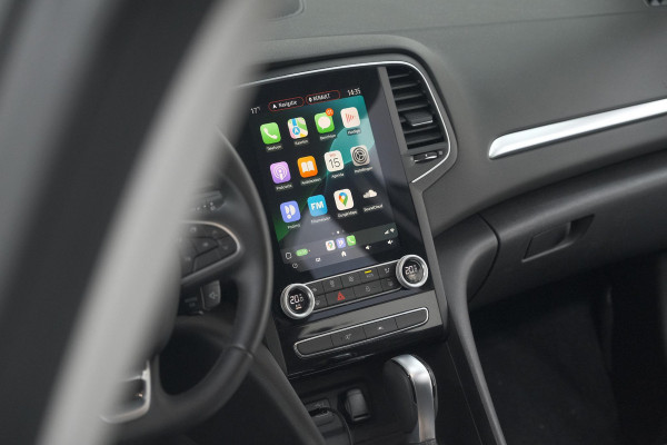 Renault MEGANE Estate TCe 140 EDC Techno | Trekhaak | Camera | Navigatie | 9.3 Inch Groot Scherm Renault MEGANE Estate TCe 140 EDC Techno | Trekhaak | Camera | Navigatie | 9.3 Inch Groot Scherm