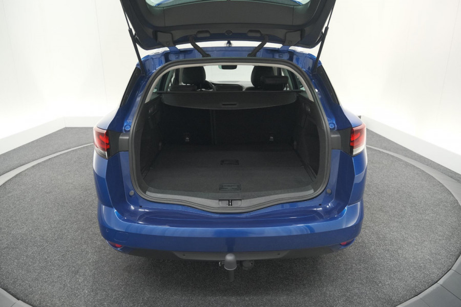 Renault MEGANE Estate TCe 140 EDC Techno | Trekhaak | Camera | Navigatie | 9.3 Inch Groot Scherm Renault MEGANE Estate TCe 140 EDC Techno | Trekhaak | Camera | Navigatie | 9.3 Inch Groot Scherm