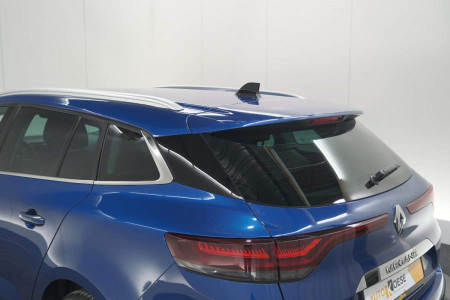 Renault MEGANE Estate TCe 140 EDC Techno | Trekhaak | Camera | Navigatie | 9.3 Inch Groot Scherm