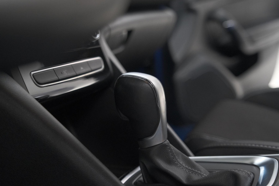 Renault MEGANE Estate TCe 140 EDC Techno | Trekhaak | Camera | Navigatie | 9.3 Inch Groot Scherm