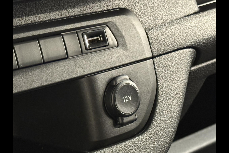 Peugeot Expert 2.0 BlueHDI 180PK Long Premium Dubbele Cabine Airco Bluetooth LM Velgen Look pakket Peugeot Expert 2.0 BlueHDI 180PK Long Premium Dubbele Cabine Airco Bluetooth LM Velgen Look pakket