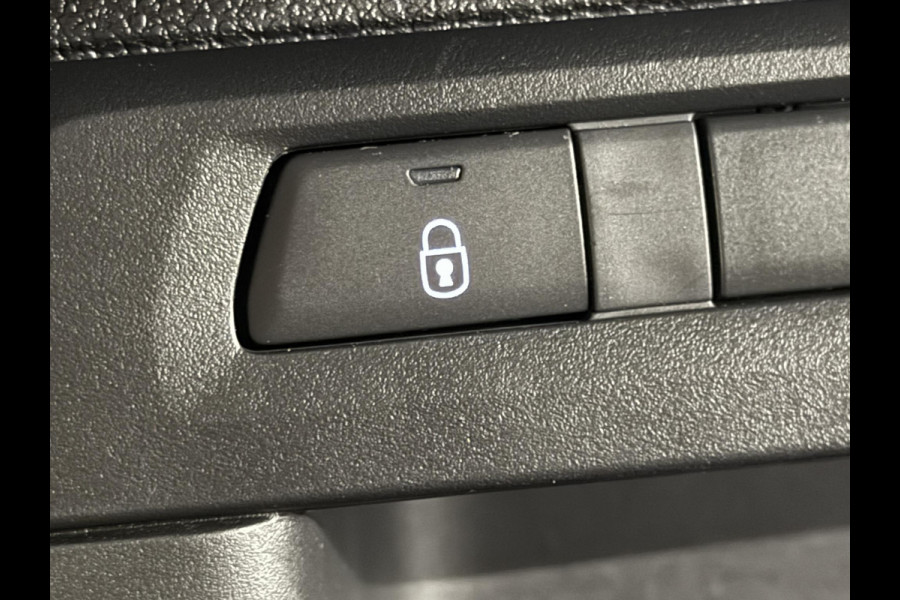 Peugeot Expert 2.0 BlueHDI 180PK Long Premium Dubbele Cabine Airco Bluetooth LM Velgen Look pakket Peugeot Expert 2.0 BlueHDI 180PK Long Premium Dubbele Cabine Airco Bluetooth LM Velgen Look pakket