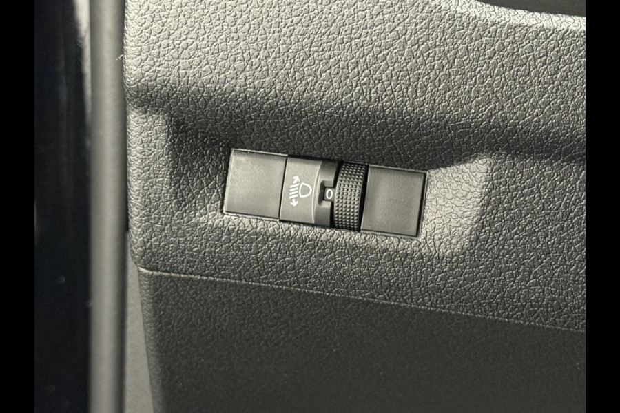 Peugeot Expert 2.0 BlueHDI 180PK Long Premium Dubbele Cabine Airco Bluetooth LM Velgen Look pakket Peugeot Expert 2.0 BlueHDI 180PK Long Premium Dubbele Cabine Airco Bluetooth LM Velgen Look pakket