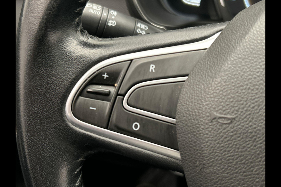 Renault Kadjar 1.6 TCe Intens 163PK Trekhaak Pano/dak Navigatie Origineel NL Renault Kadjar 1.6 TCe Intens 163PK Trekhaak Pano/dak Navigatie Origineel NL