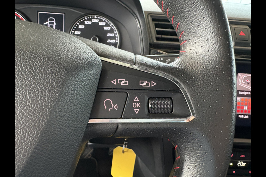 Seat Ibiza 1.0 TSi FR Business Intense CAMERA/LED/CARPLAY/NAVI/ADAPT.CRUISE/TREKHAAK Seat Ibiza 1.0 TSi FR Business Intense CAMERA/LED/CARPLAY/NAVI/ADAPT.CRUISE/TREKHAAK