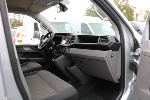 Volkswagen Transporter 2.0 TDI L1 H1 110pk Airco Navigatie Trekhaak