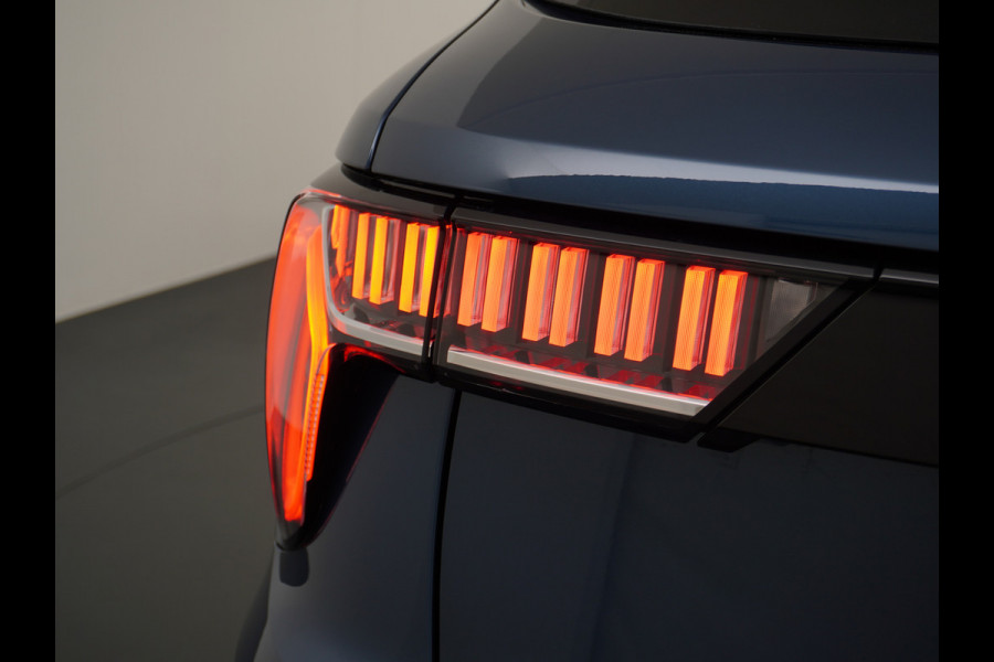 Lynk & Co 01 PHEV AUT-7 261pk Pano-Schuifdak Lmv 20" 360°Camera Apple Carplay Android Auto Adap.Cruise Navi Pdc Ecc Keyless Led Plug-In Hybri Elek.Memory.Stoel File assistent Dodehoek detector Elektrisch bedienbare achterklep Rijstrooksensor Wifi Verkeersbord detectie 425Nm koppel 3,7kw laadvermogen €41.882 Nieuwprijs 1e Eigenaar Origineel NLse auto! Lynk & Co 01 PHEV AUT-7 261pk Pano-Schuifdak Lmv 20" 360°Camera Apple Carplay Android Auto Adap.Cruise Navi Pdc Ecc Keyless Led Plug-In Hybri Elek.Memory.Stoel File assistent Dodehoek detector Elektrisch bedienbare achterklep Rijstrooksensor Wifi Verkeersbord detectie 425Nm koppel 3,7kw laadvermogen €41.882 Nieuwprijs 1e Eigenaar Origineel NLse auto!